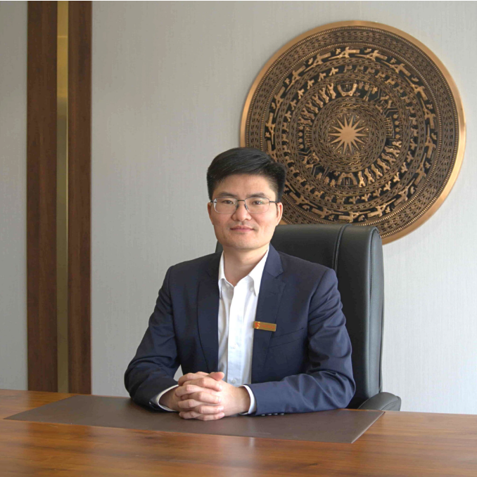 Ông Nguyễn Văn Hùng – Chủ tịch HĐQT, Chủ tịch điều hành